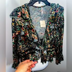 Free People NWT Multi Color hook and eye closure crop top Beautiful XL